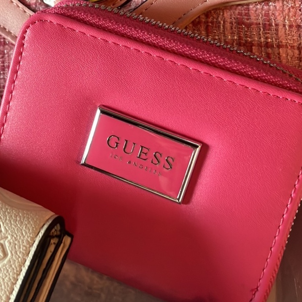 Guess wallet